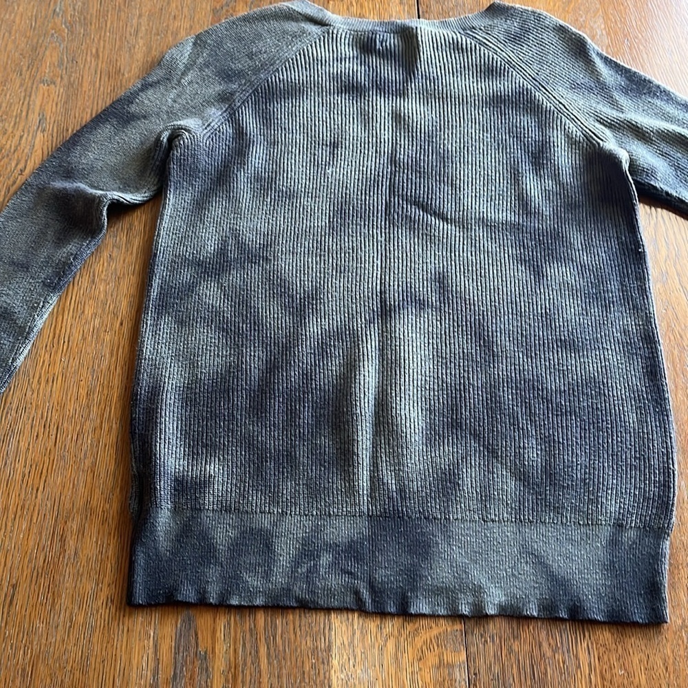 American Eagle Pullover Sweater Green Tie Dye Size Medium Long Sleeves - Picture 12 of 14